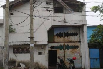 Gudang 2 Lantai Di Kedung Cowek Surabaya Timur