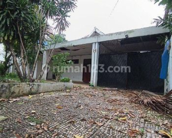 Jual Rumah Hitung Tanah Lokasi Bagus di Area Premium Menteng