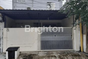 RUMAH SECONDARY TERAWAT DAN MASIH BAGUS DI NGAGEL SELANGKAH KE RAYA MANYAR