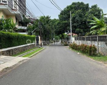 Tanah Lokasi Langka Simprug Garden (Good Location) bentuk tanah kotak dan