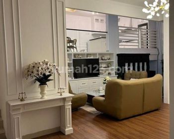 Rumah bagus  di Kebayoran Bintaro sektor 9