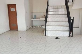 Ruko lokasi strategis di Main road Kopo Permai