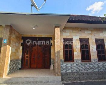 Di sewakan rumah Renon dekat ke sanur