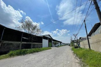 Gudang 1326 m di Jl margomulyo HGB