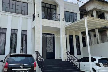 Dijual rumah di santorini view gn pancar