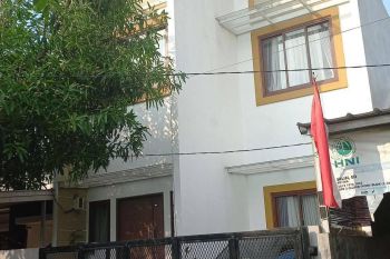 DISEWAKAN SEGERA RUMAH MEWAH LOKASI STRATEGIS DI BEKASI TIMUR REGENCY