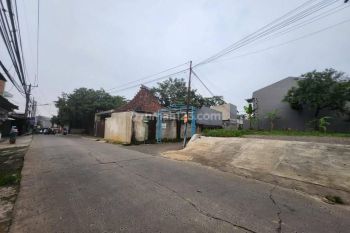 Pinggir Jalan Dekat Kantor Kecamatan Cilodong Cocok Bangun Ruko