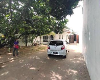 Rumah Ruang Usaha Raya Kenjeran Ada Gudang