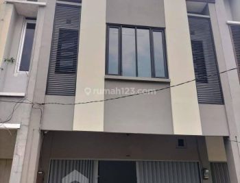 Ruko Taman Holis Indah 2 Strategis Siap Pakai Baru Renov