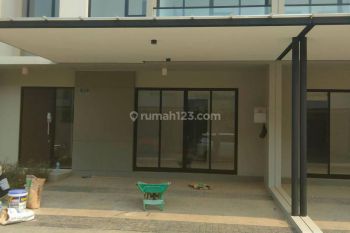 DISEWAKAN CEPAT TERMURAH SAAT INI RUMAH MILENIAL PIK 2 UK. 6X15 (2 Lt) PIK ko