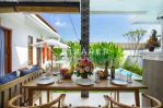 thumbnail-stunning-three-bedroom-open-living-villa-conveniently-located-in-the-heart-of-on-2