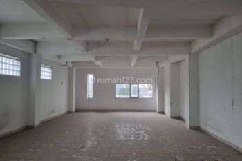 Ruko 4,5 Lantai Strategis di Mainroad Sudirman Bandung