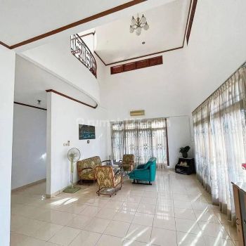 Semi Furnished Komplek Graha Helvetia, Depan Lapangan Basket