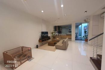 Dijual Rumah 7x20 di Gading Kirana, Kelapa Gading