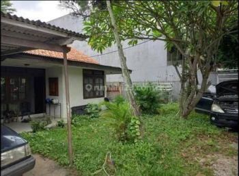 Rumah Lama Butuh Renovasi di Cipete