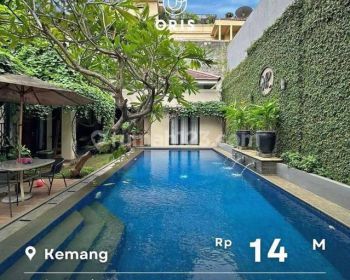 Kemang
Modern Tropical House Dalam Komplek Rumah 2 Lantai