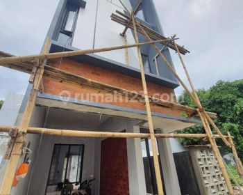 Rumah dijual 4 lantai pondok labu cilandak dekat bellpark mall