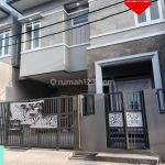 thumbnail-harga-terbaik-rumah-2-lt-di-jalan-antapani-bandung-120m14-0