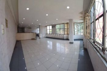 Ruko Hook 4 Lantai Murah di Harco Mangga Dua, Jakarta Pusat