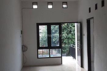 Rumah Siap Huni Dgn Halaman Luas di V. Inti Persada, Pamulang Tangsel