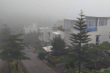 Vila 3 Lantai Nyaman view pegunungan & View Kota Bandung strategis