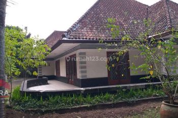 Dijual 2 Buah Rumah Hook Kolonial Belanda Heritage Asri Strategis Dikawasan di