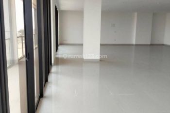 Ruko Disewakan, Soho Ebony Golf Island Pik, Uk 8x18, 3 Lantai