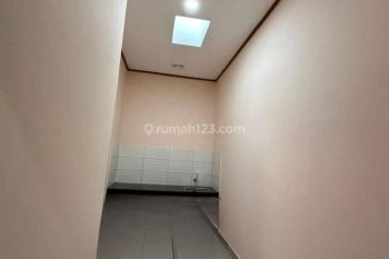 Rumah Baru SHM di Adiyasa, Tangerang