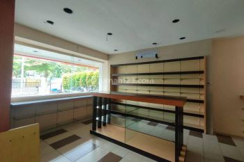 Disewakan rumah lokasi premium tengah kota jl. Sultan Hasanuddin