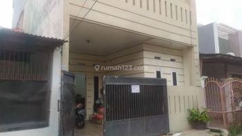 Disewa /Dijual Rumah Cocok Untuk Usaha Di Komplek Perumahan Poris Indah Cipondoh
