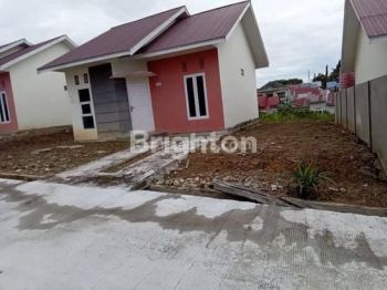 DI  RUMAH BARU SIAP HUNI, RUMAH TUNGGAL & FREE SEMUA BIAYA - BIAYA NYA