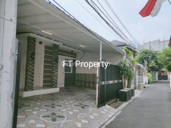 RUMAH BARU TEBET BARAT SIAP HUNI