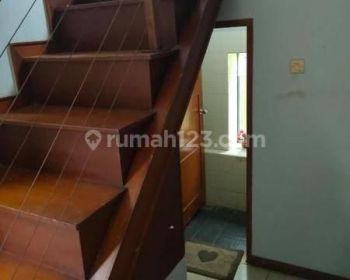 Rumah Mewah di Setraduta Bandung