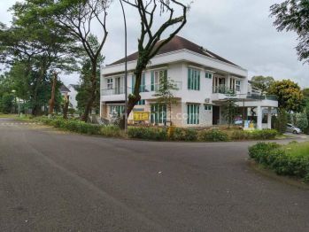 Rumah The Green Hook Siap Huni  Sudah Renovasi