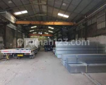 Gudang dan usaha toko baja ringan di bekasi