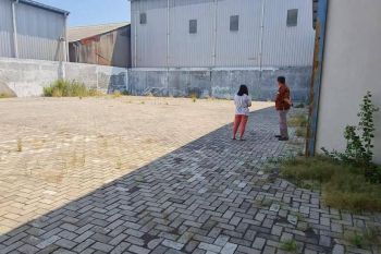 Gudang Siap Pakai Row Jalan Utama Margomulyo Permai