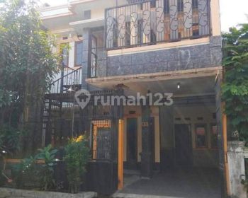 Rumah 2 Lantai Minimalis