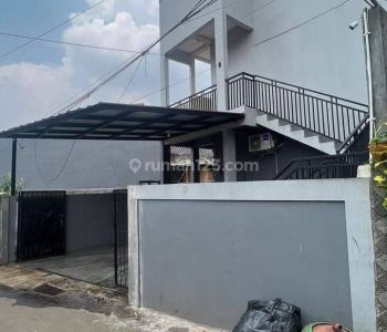 Kontrakan 2 lantai 6 pintu akses 1 mobil jatiwarna