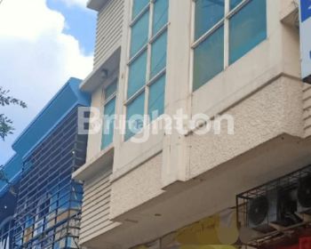 BALIKPAPAN,  RUKO MEGAH TENGAH KOTA (Y369)