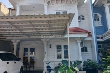 Rumah 2 Lantai American Classic Siap Huni