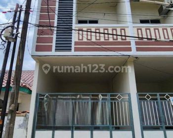 Ingche Rumah baru 2.5 lantai di simprug poris