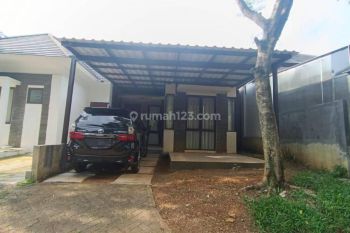Rumah Sewa Dengan Halaman Belakang Dan Green Area di Sentul City