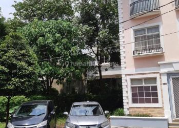 Townhouse Taman Elok Karawaci Tangerang