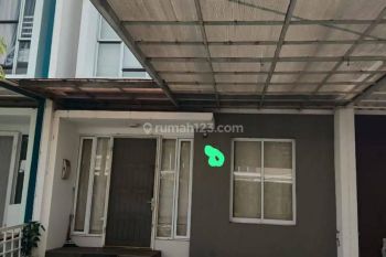 di sewakan Rumah di jln green lake city 2 Lantai Bagus