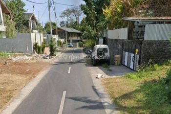 Disewakan Sebidang Tanah Kosong Dekat Ke Pantai Nyanyi Lingkungan Villa