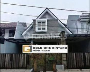 Rumah Minimalis Dua Lantai di Rempoa Tangerang Selatan