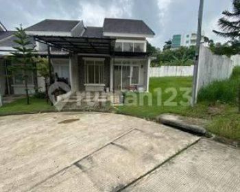 Disewakan rumah di cluster Terrace Hill Sentul city