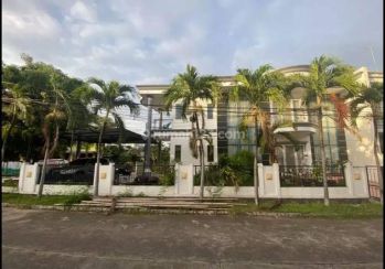 Rumah Hook Luas,Siap Huni di Pluit Muara Karang