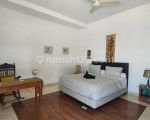 thumbnail-beach-front-villa-in-singaraja-with-direc-access-to-the-beach-for-sale-9