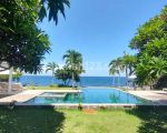 thumbnail-beach-front-villa-in-singaraja-with-direc-access-to-the-beach-for-sale-0